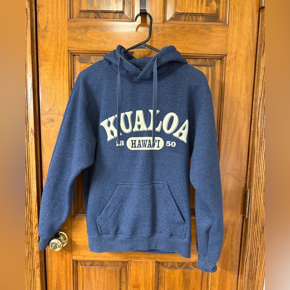 Kualoa Hawaii Hoodie size Small